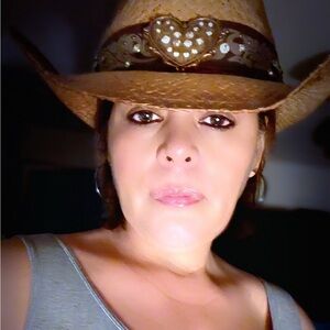 Meet your Posher, Gris